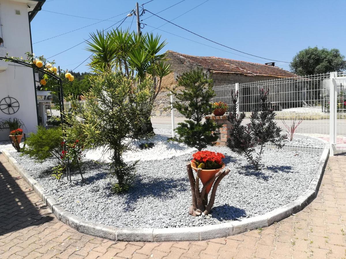 O Nosso Cantinho Lourical Esterno foto